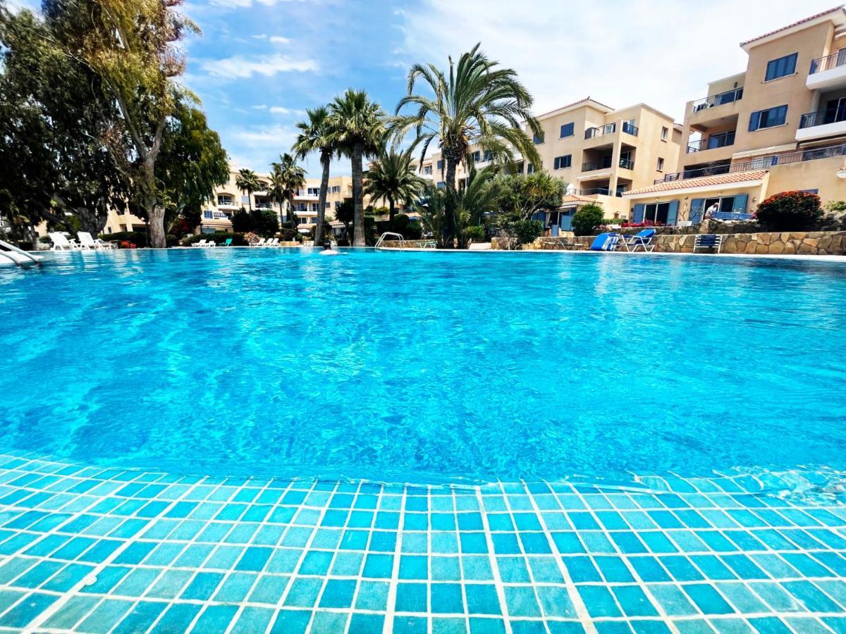 Direct Sea View & Quality Bed - Kings Palace 1 Bed Пафос Екстериор снимка